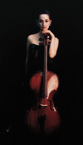 大提琴 美女 美女 拉大提琴的唯美照片 